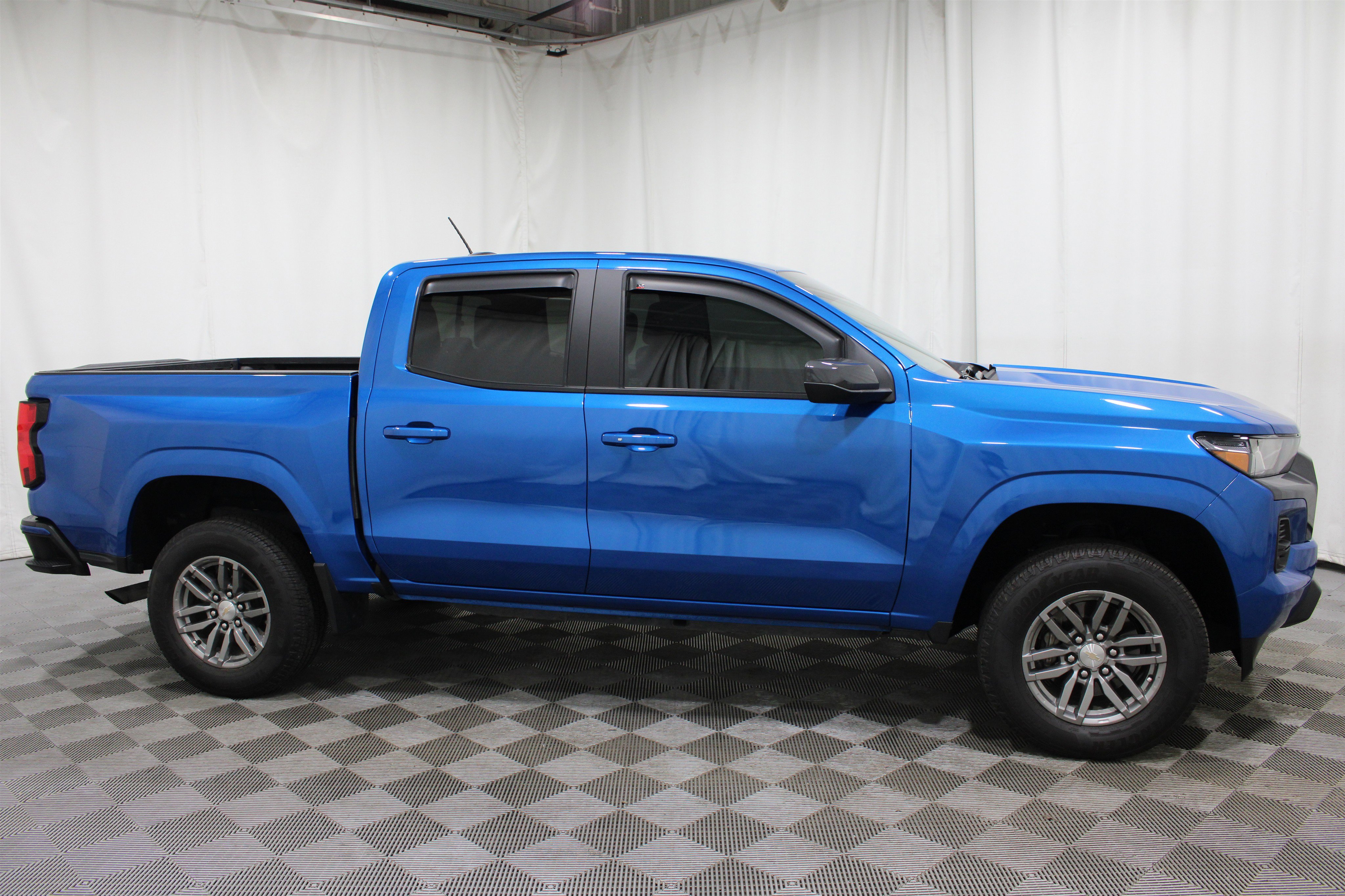 Used 2023 Chevrolet Colorado LT w/ LT Convenience Package II RWD image 27