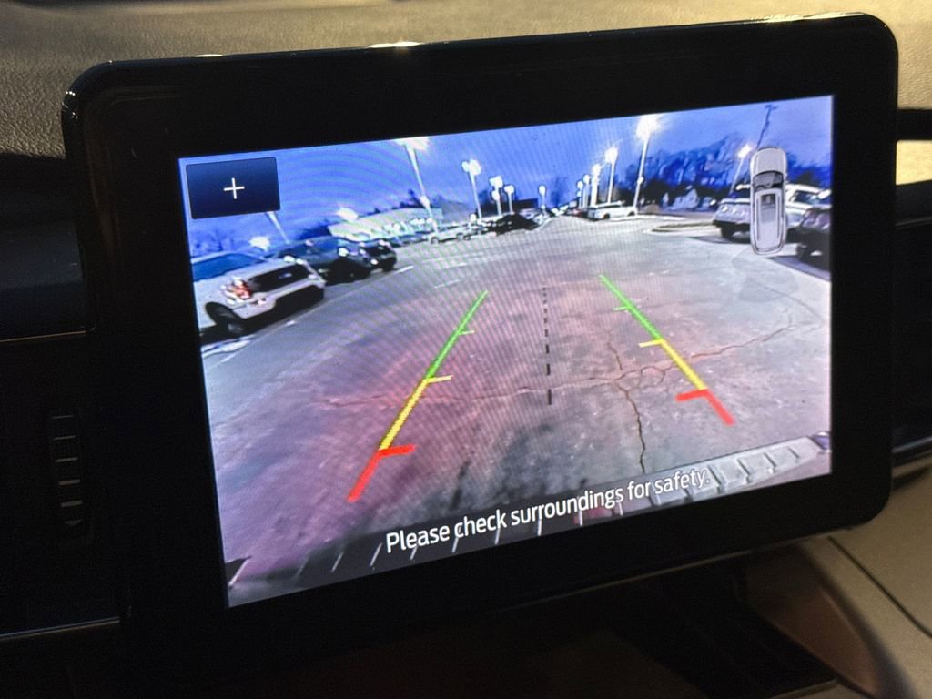 Used 2023 Ford Explorer XLT w/ Equipment Group 202A image 25