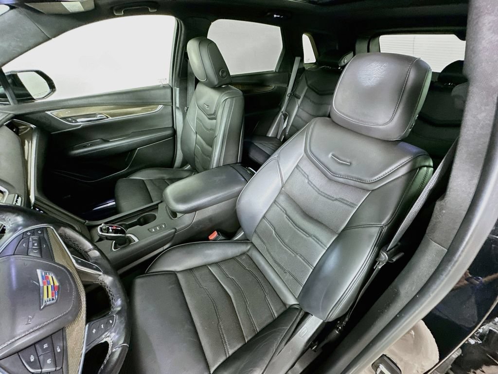 Used 2019 Cadillac XT5 Platinum AWD/4WD image 26