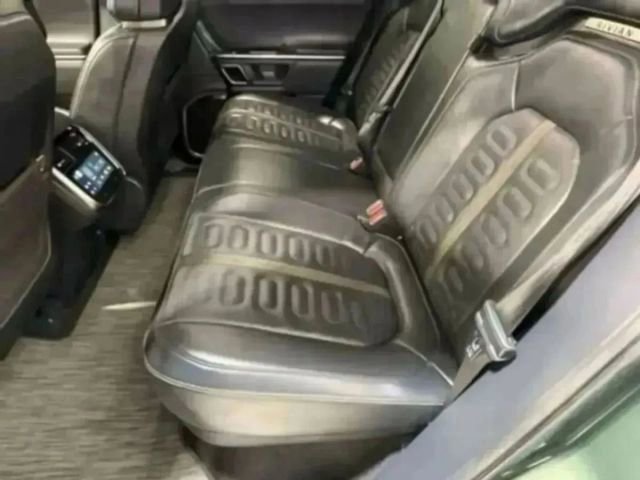 Used 2022 Rivian R1T Adventure AWD/4WD image 22