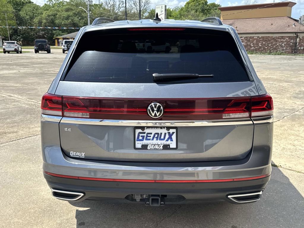 Used 2024 Volkswagen Atlas SE image 11