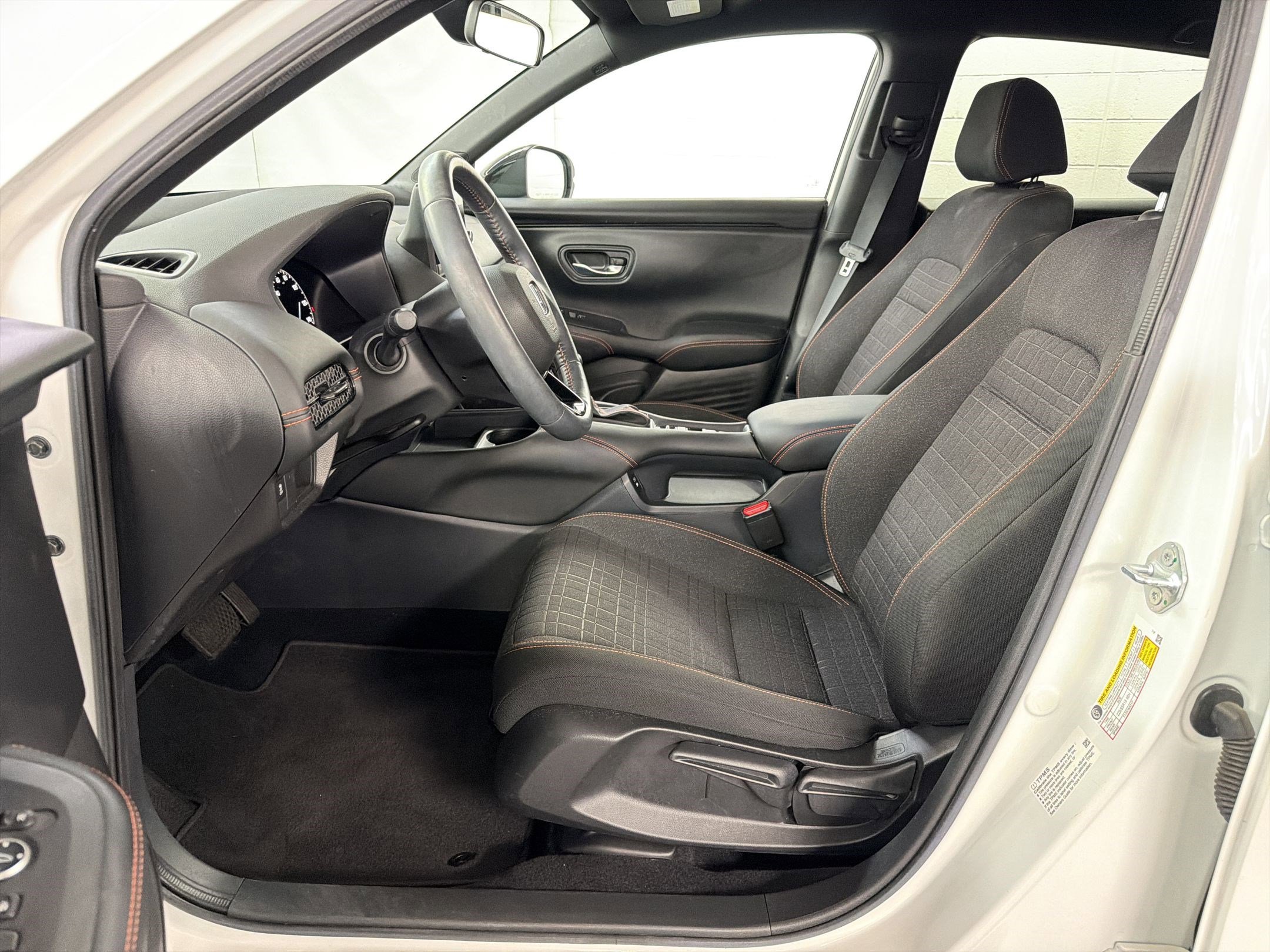 Certified 2024 Honda HR-V Sport image 5