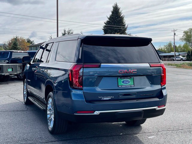 Used 2025 GMC Yukon XL Elevation AWD/4WD image 3