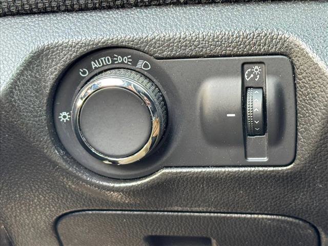 Used 2014 Chevrolet Cruze LT FWD image 10