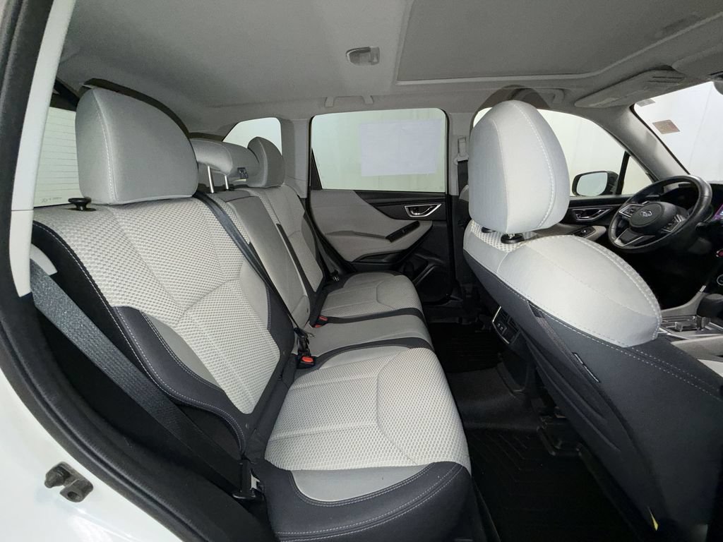 Used 2020 Subaru Forester Premium AWD/4WD image 16