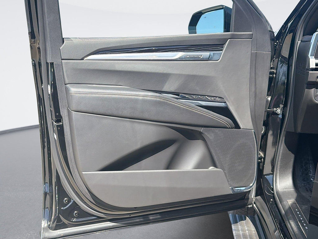 Certified 2025 Cadillac Escalade ESV Sport AWD/4WD image 16