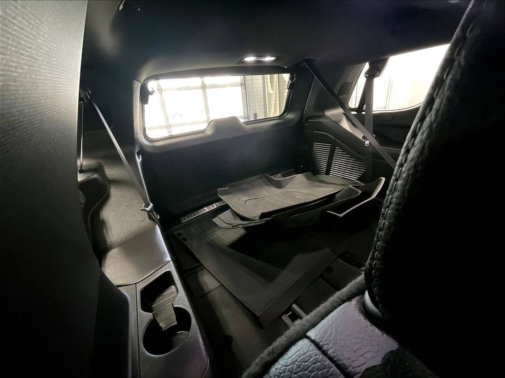 Used 2024 GMC Yukon Denali w/ Denali Reserve Package AWD/4WD image 17