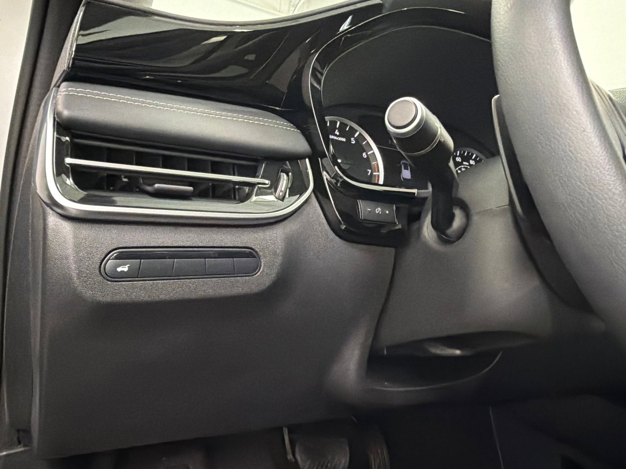 Used 2023 INFINITI QX60 Pure image 34