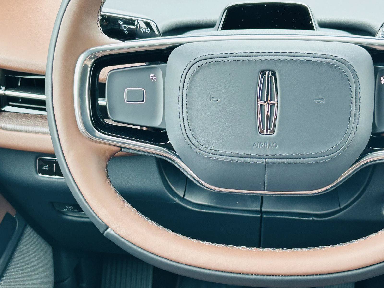 New 2027 Lincoln Navigator Reserve AWD/4WD image 27
