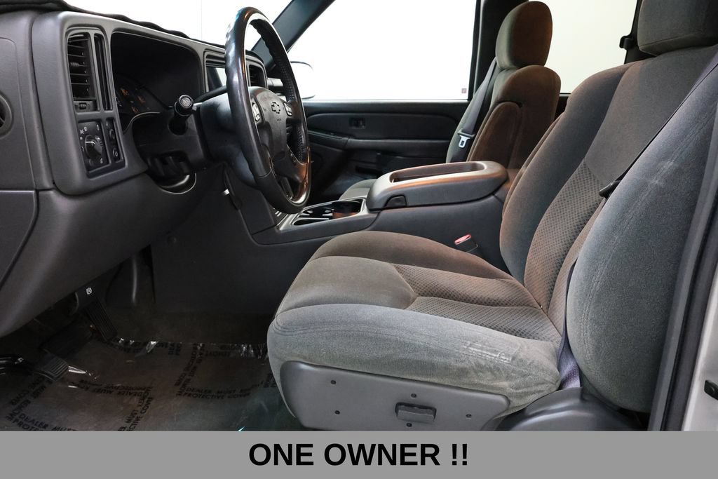 Used 2004 Chevrolet Silverado 1500 LS w/ Safe and Sound Package RWD image 9
