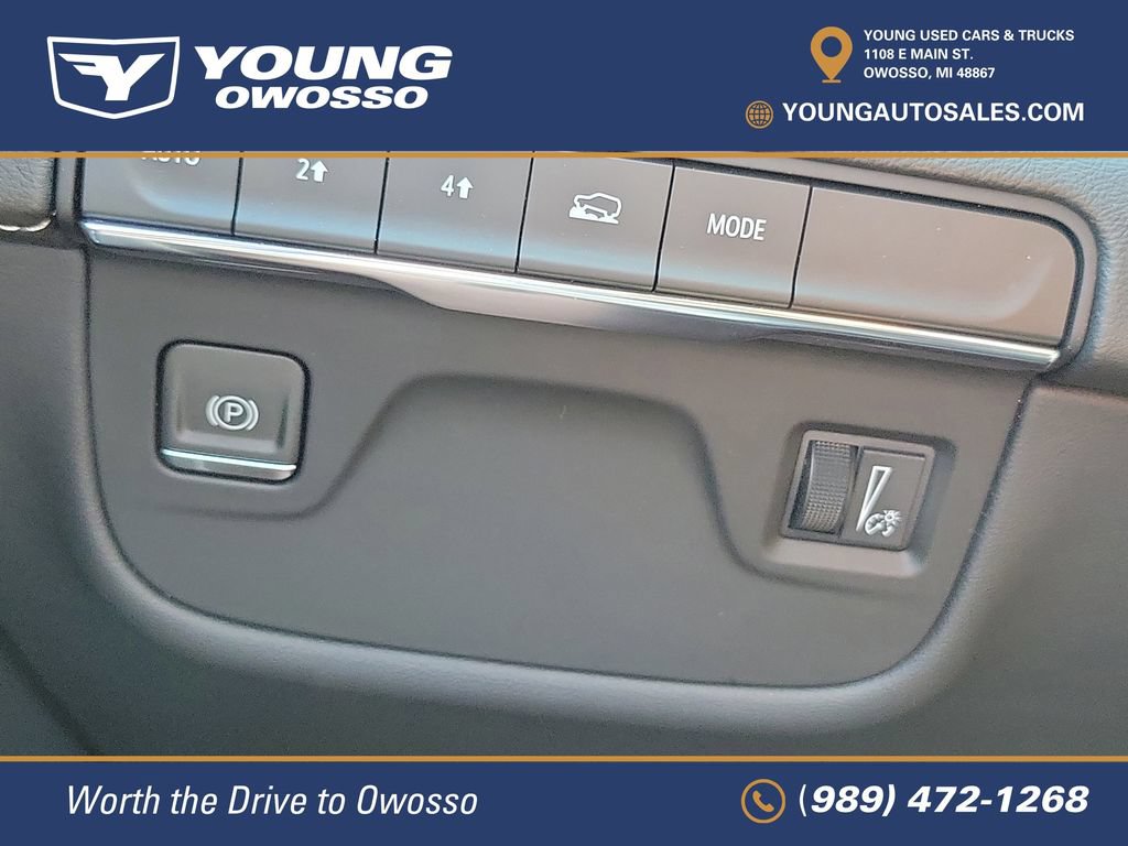 Used 2023 Cadillac Escalade Premium Luxury AWD/4WD image 11