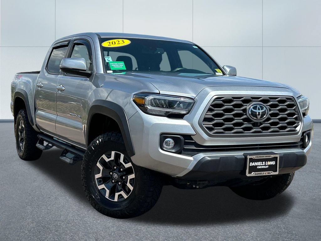Used 2023 Toyota Tacoma TRD Off-Road w/ Technology Package AWD/4WD image 32