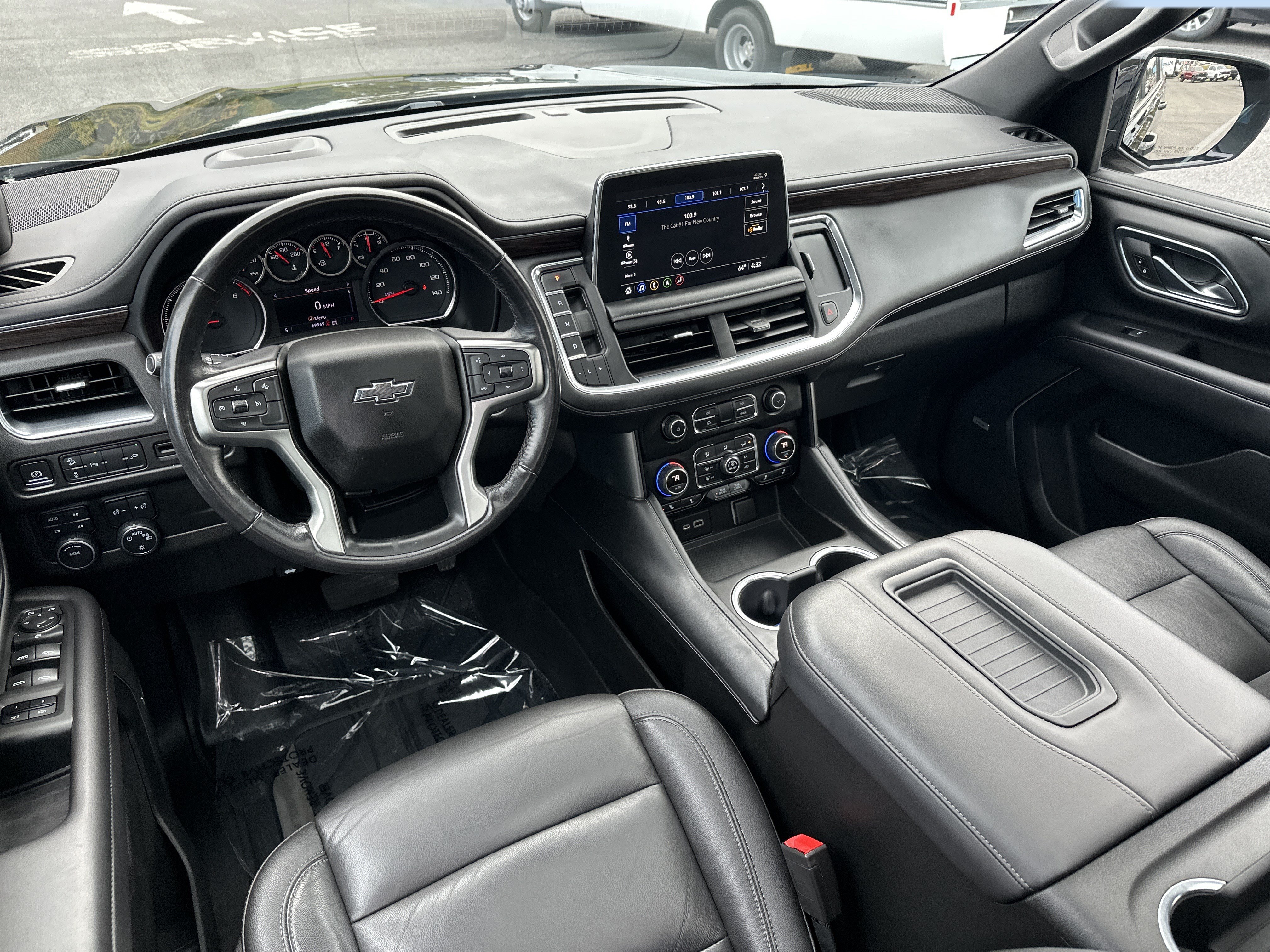 Certified 2021 Chevrolet Suburban Z71 w/ Rear Media and Nav Package AWD/4WD image 10