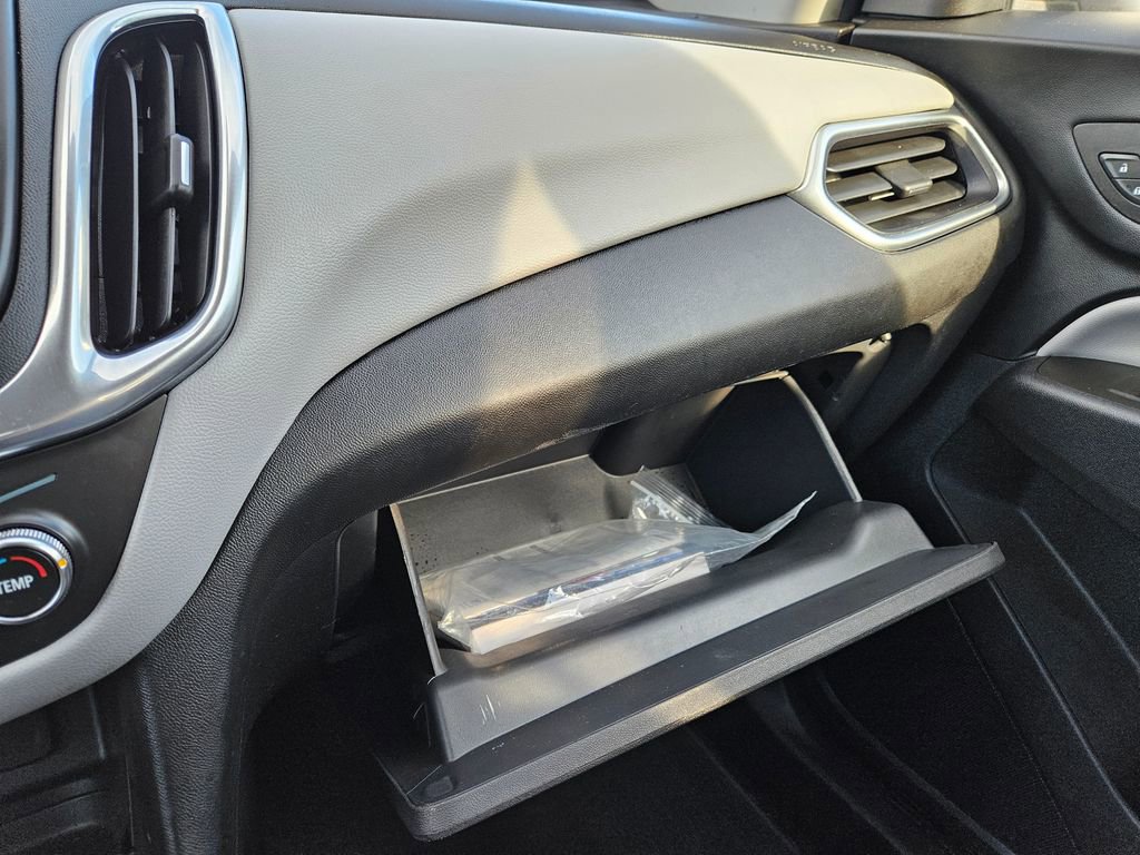 Used 2023 Chevrolet Equinox LT image 18