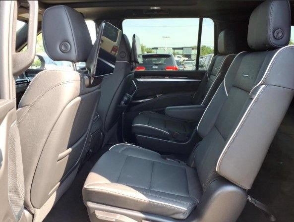 Certified 2026 Cadillac Escalade ESV Sport w/ LPO, ONYX Package AWD/4WD image 4