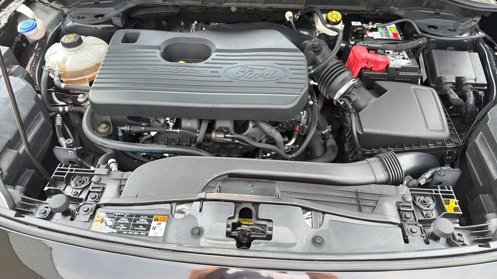 Used 2020 Ford Escape Titanium AWD/4WD image 32