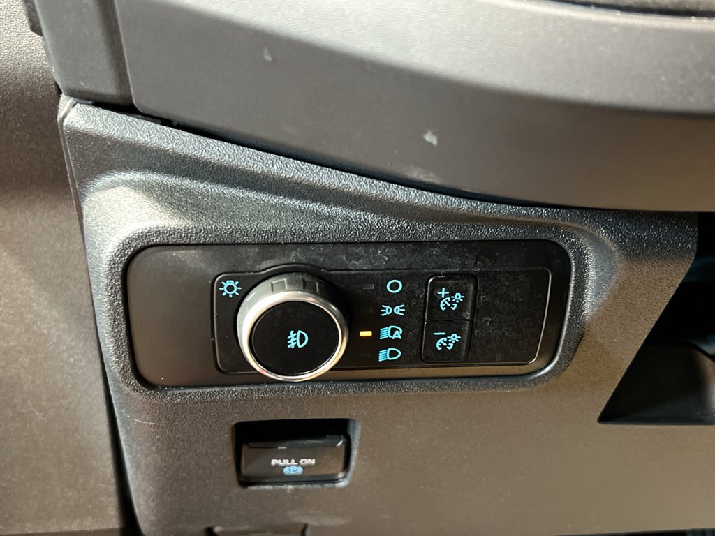 Used 2025 Ford Bronco Badlands image 14