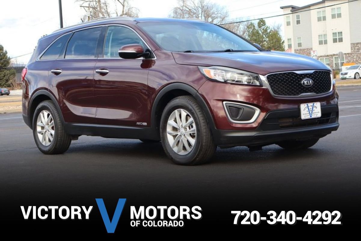 Used 2017 Kia Sorento AWD image 1