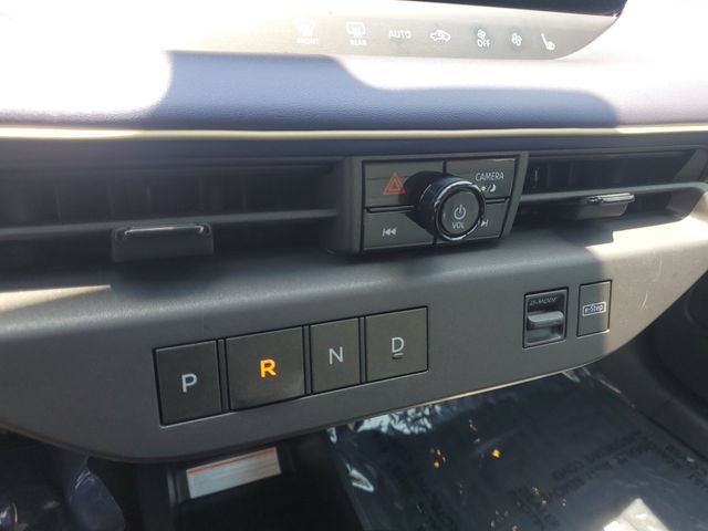 Certified 2026 Nissan Leaf Platinum+ w/ Floor Mat Package (Platinum+) FWD image 25