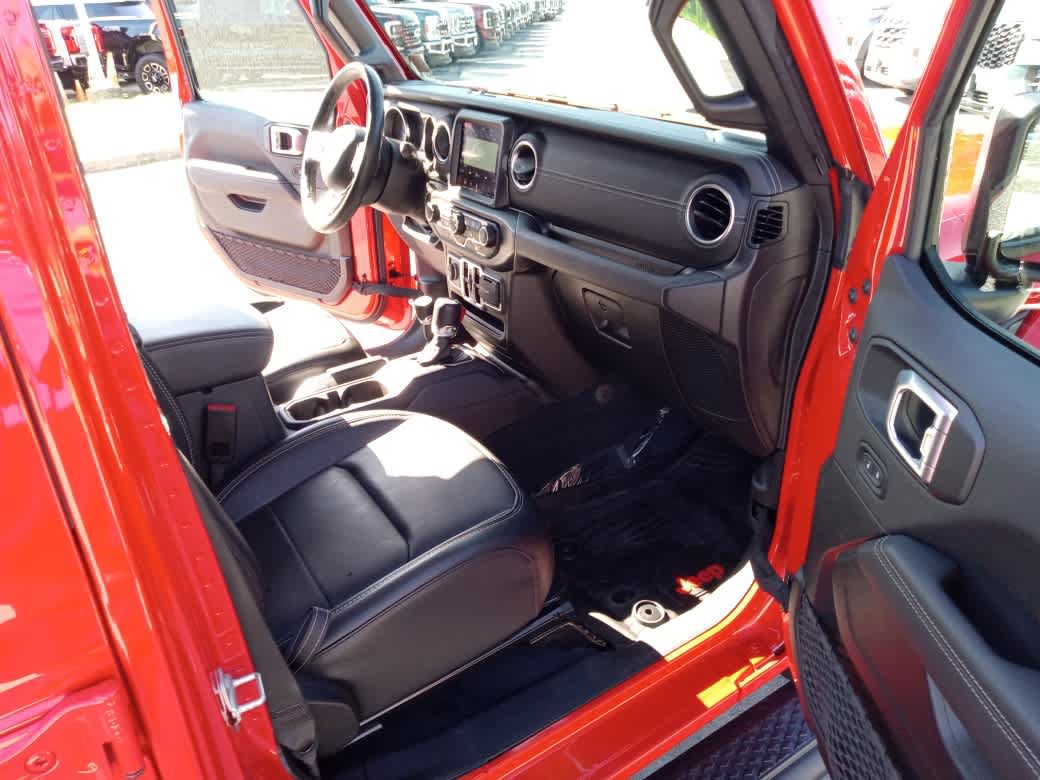 Used 2022 Jeep Gladiator Overland w/ Popular Equipment Package AWD/4WD image 32