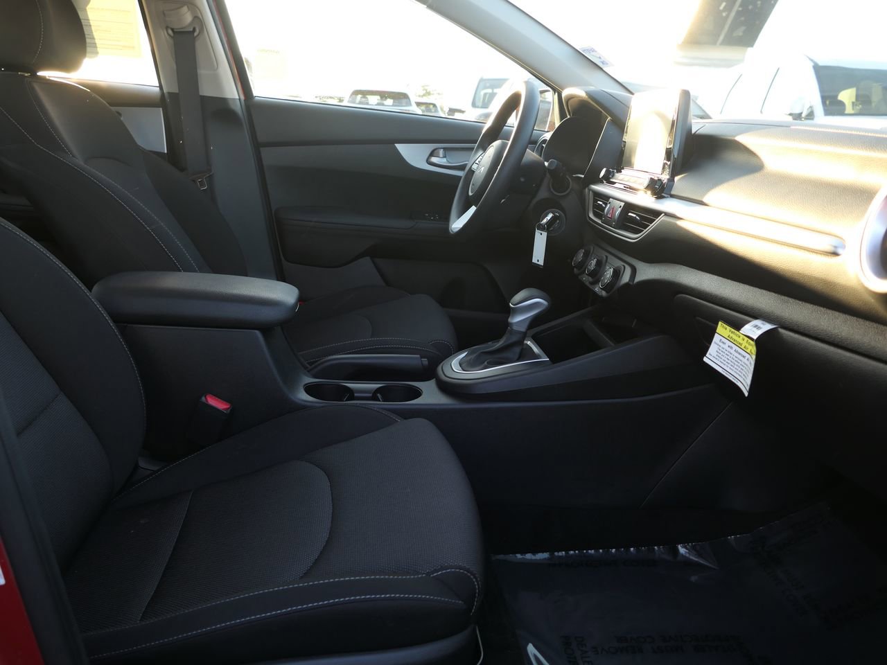 Used 2023 Kia Forte LXS w/ LXS Technology Package image 27