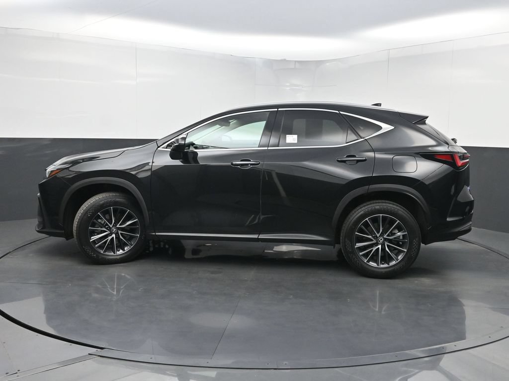 Used 2024 Lexus NX 250 FWD w/ Towing Package (2000 Lbs) image 40