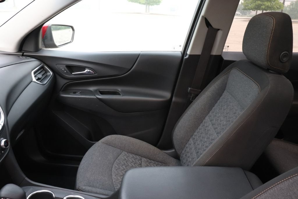 Used 2022 Chevrolet Equinox LT FWD image 16