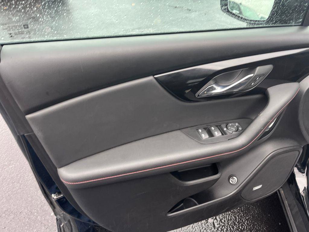 Used 2025 Chevrolet Blazer RS FWD image 18