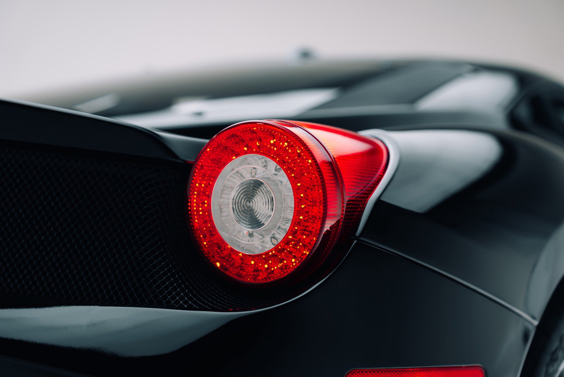 Used 2015 Ferrari 458 Speciale Coupe RWD image 25