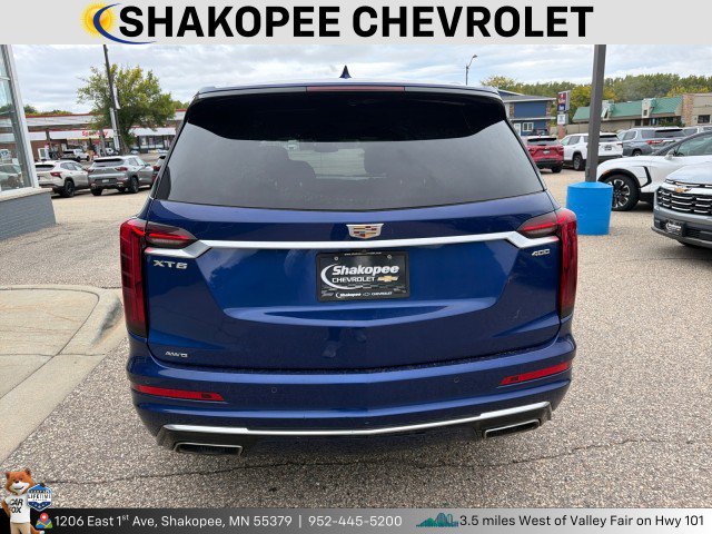 Used 2023 Cadillac XT6 Premium Luxury AWD/4WD image 3