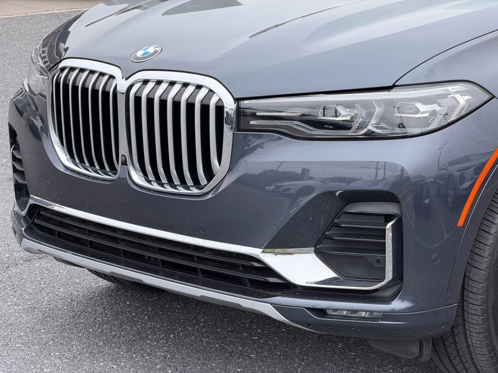 Used 2022 BMW X7 xDrive40i w/ Premium Package AWD/4WD image 11