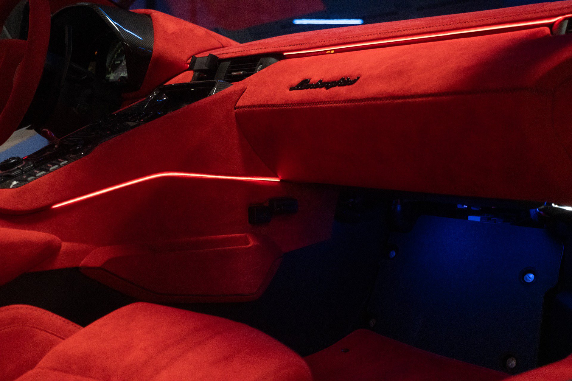 Used 2020 Lamborghini Aventador SVJ AWD/4WD image 73