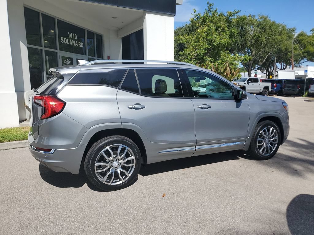 Used 2023 GMC Terrain Denali AWD/4WD image 6