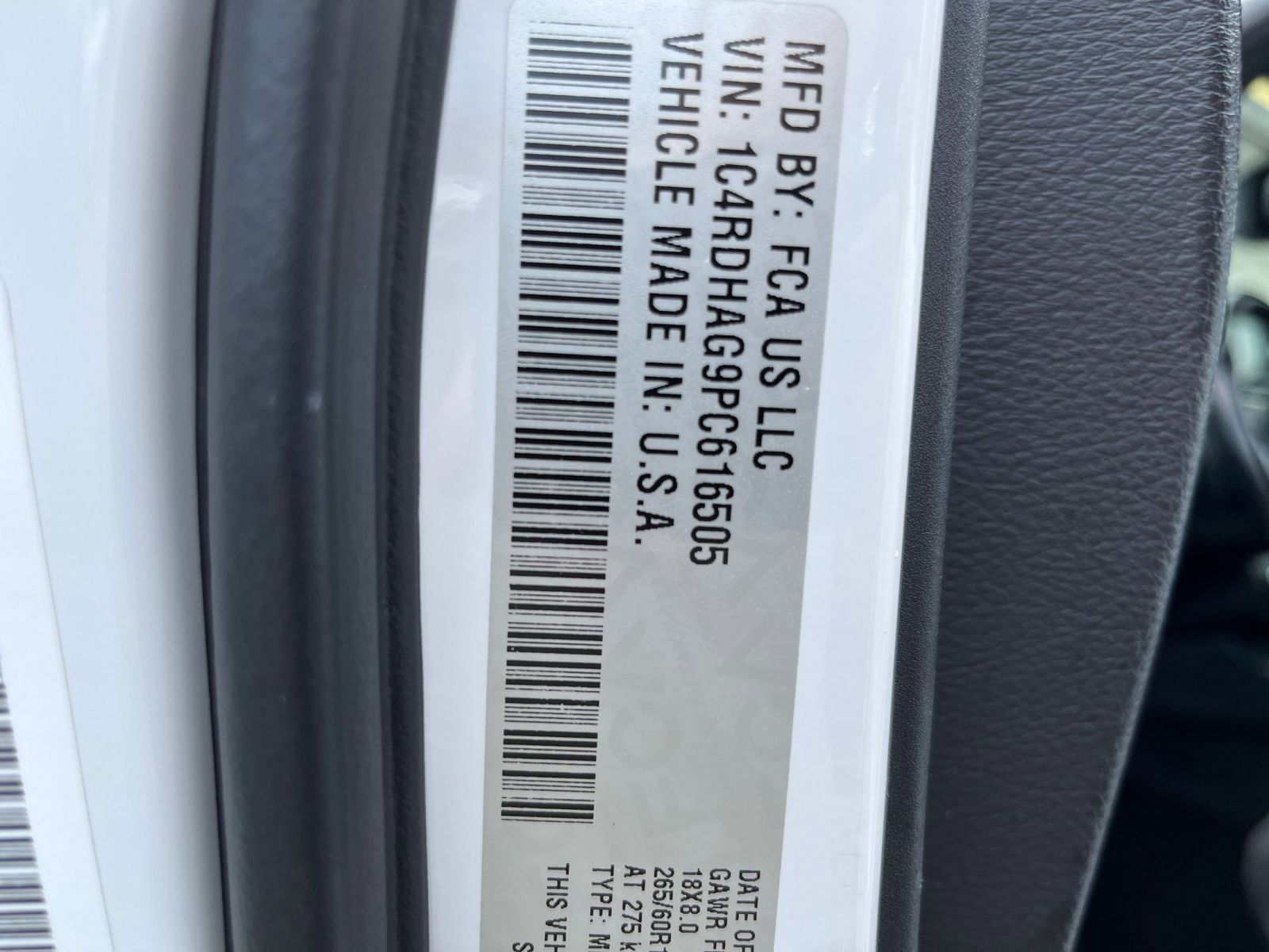 Used 2023 Dodge Durango SXT RWD image 29