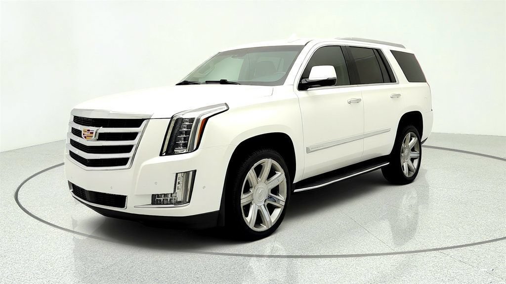 Used 2019 Cadillac Escalade Premium Luxury RWD image 1