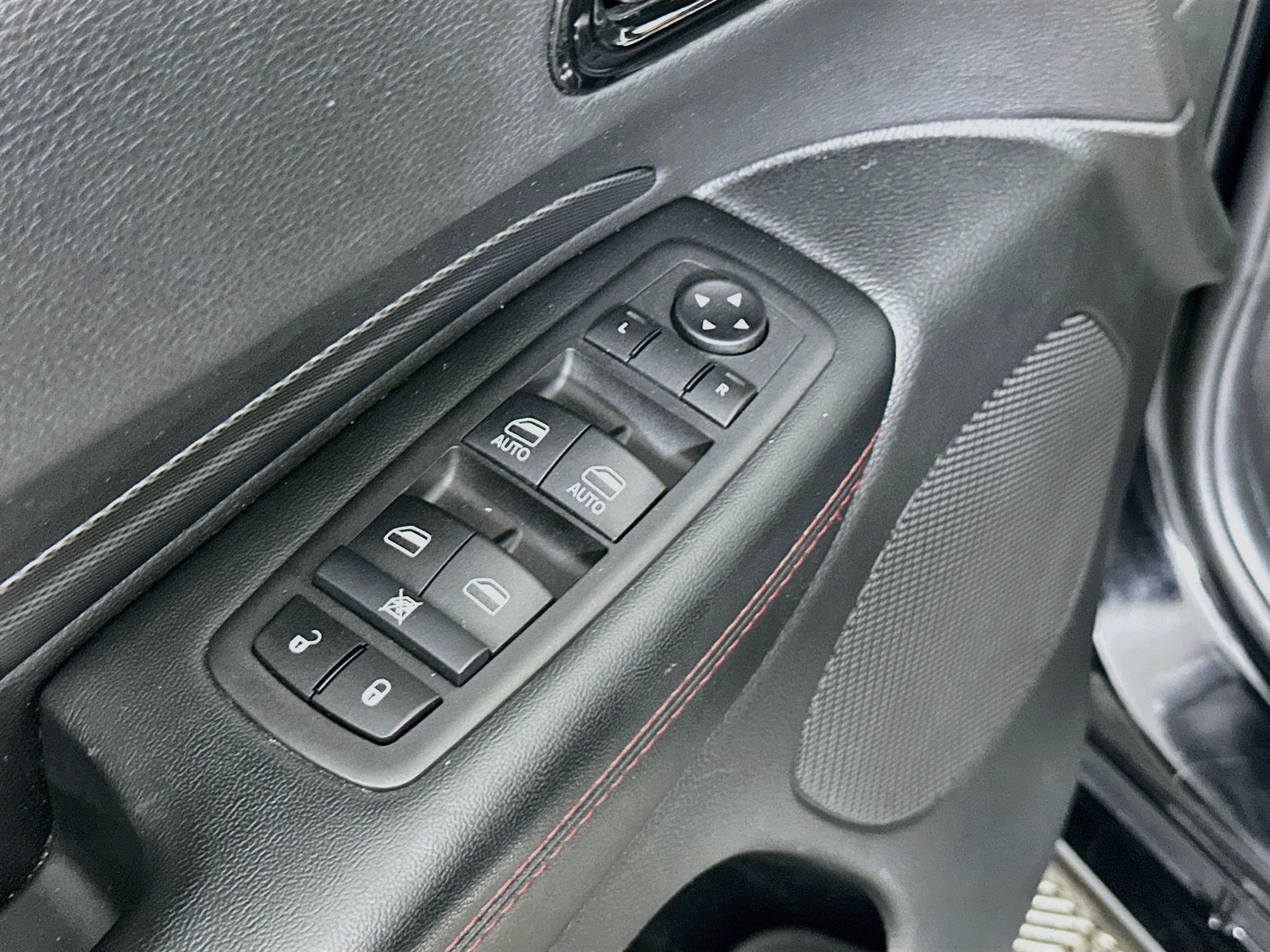 Used 2025 Dodge Durango GT RWD image 15