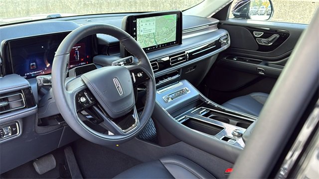 New 2026 Lincoln Aviator Premiere image 17
