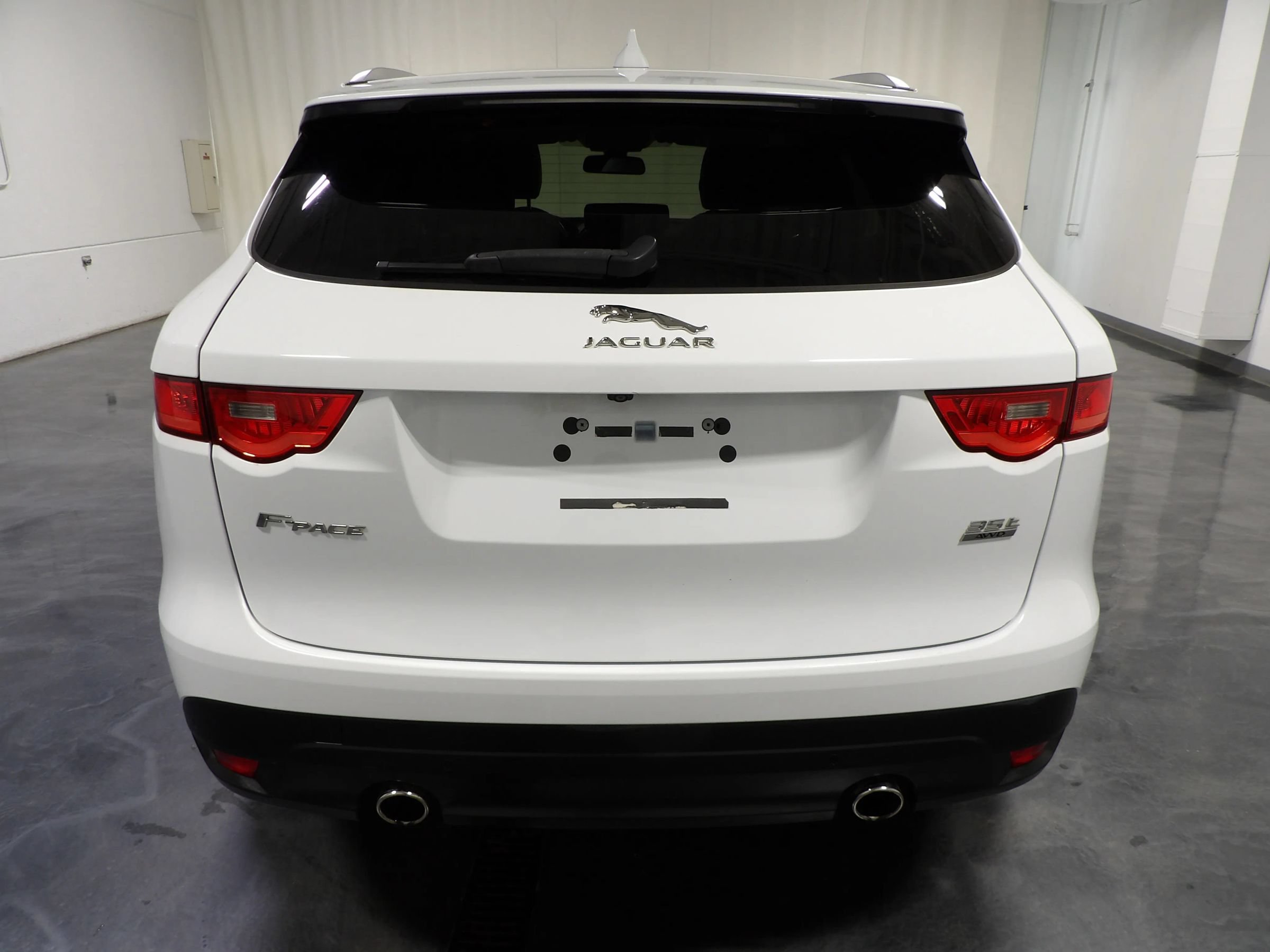 Used 2018 Jaguar F-PACE Prestige AWD/4WD image 6