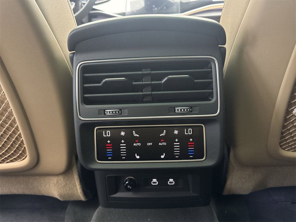 New 2025 Audi Q8 Premium Plus image 25