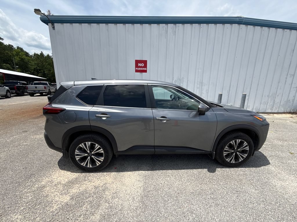 Used 2023 Nissan Rogue SV FWD image 9