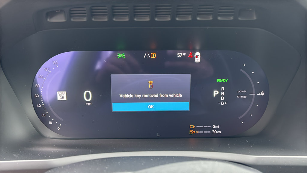 New 2027 Volvo XC90 T8 Plus AWD/4WD image 17
