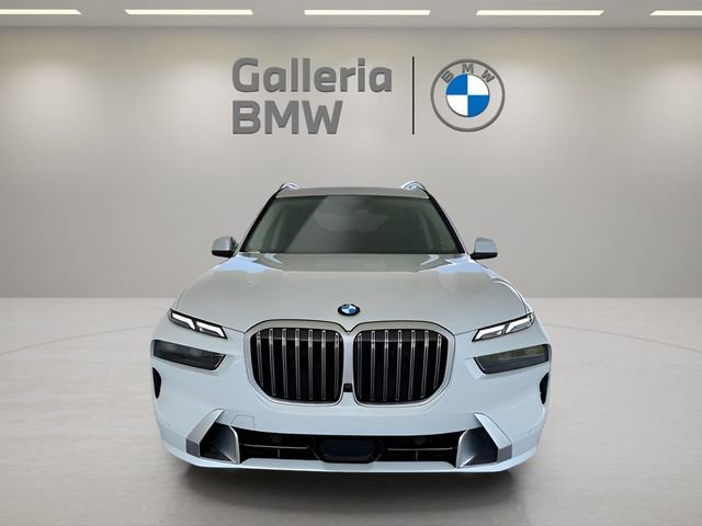 Used 2026 BMW X7 xDrive40i w/ Premium Package image 5