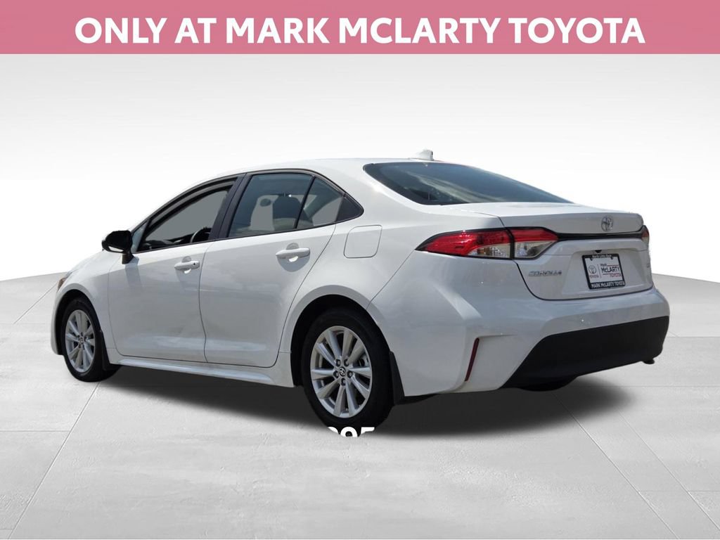 Certified 2025 Toyota Corolla LE w/ LE Premium Package FWD image 4