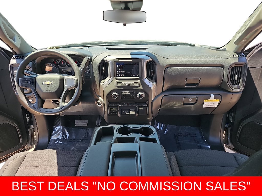 New 2026 Chevrolet Silverado 1500 Custom w/ LPO, Dark Essentials Package RWD image 9