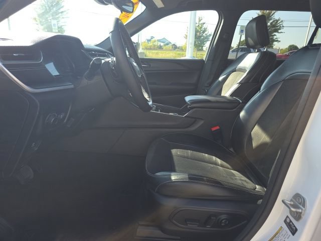 Certified 2024 Jeep Grand Cherokee L Laredo AWD/4WD image 25