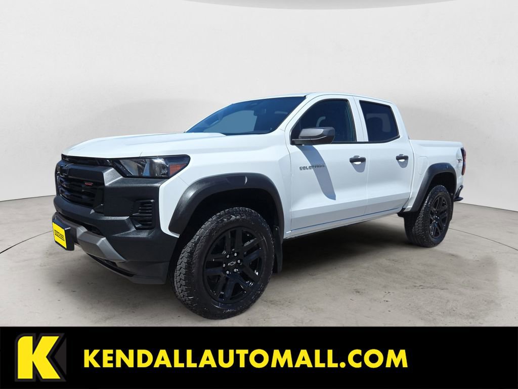Certified 2025 Chevrolet Colorado Trail Boss AWD/4WD image 1