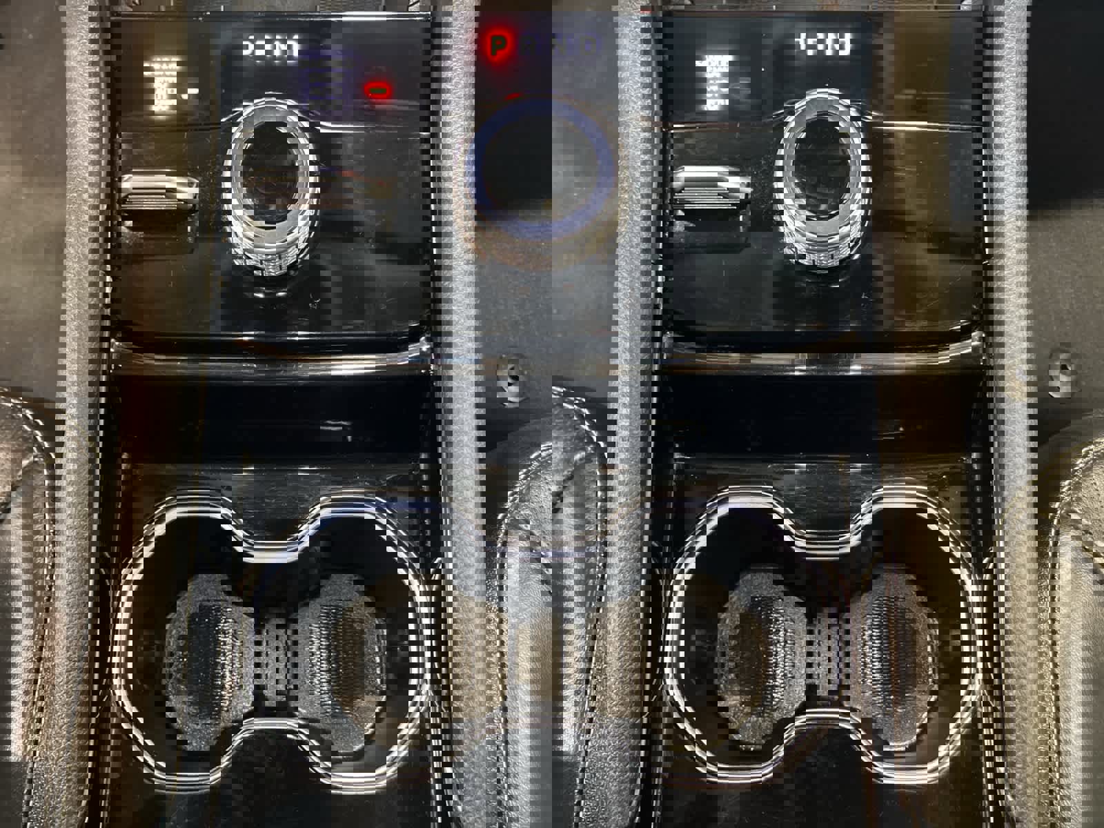 Used 2023 Jeep Grand Cherokee Limited w/ Luxury Tech Group II image 17