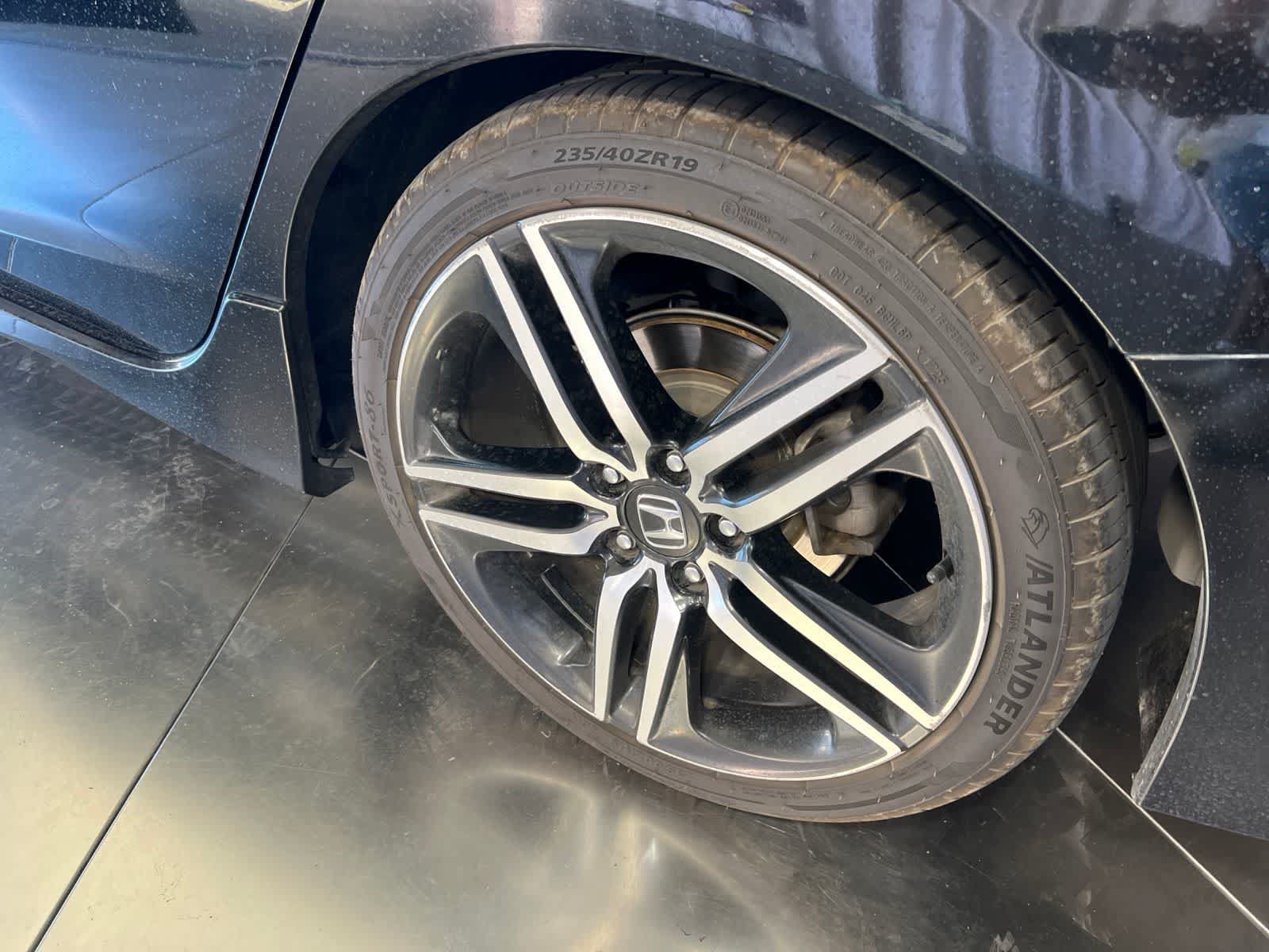 Used 2017 Honda Accord Sport image 14