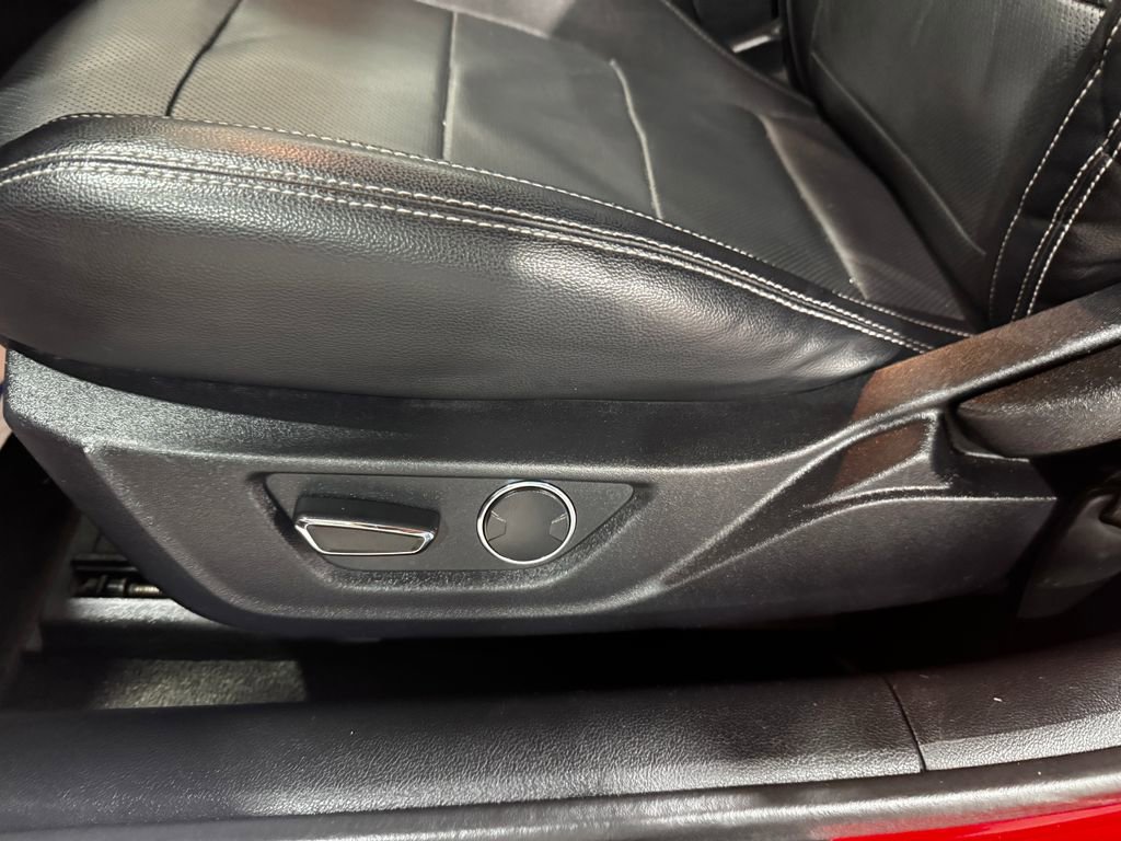 Used 2017 Ford Mustang Premium image 17