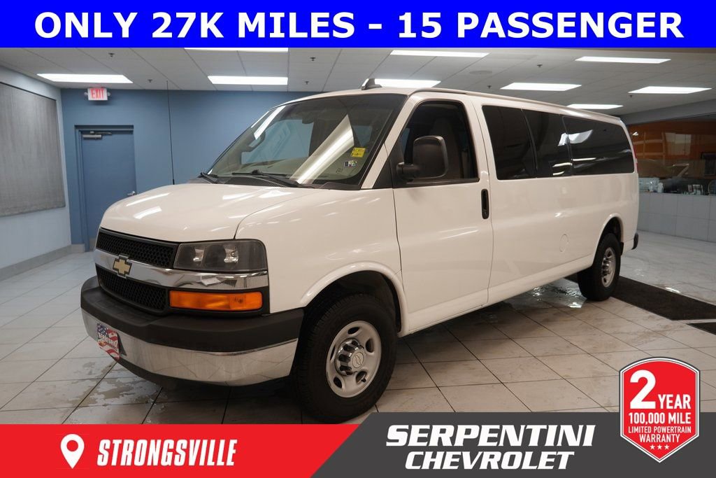 Used 2016 Chevrolet Express 3500 LT w/ LT Preferred Equipment Group image 1